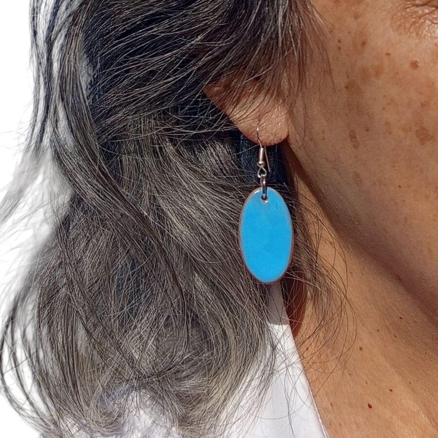 Pendientes ovalados azul claro