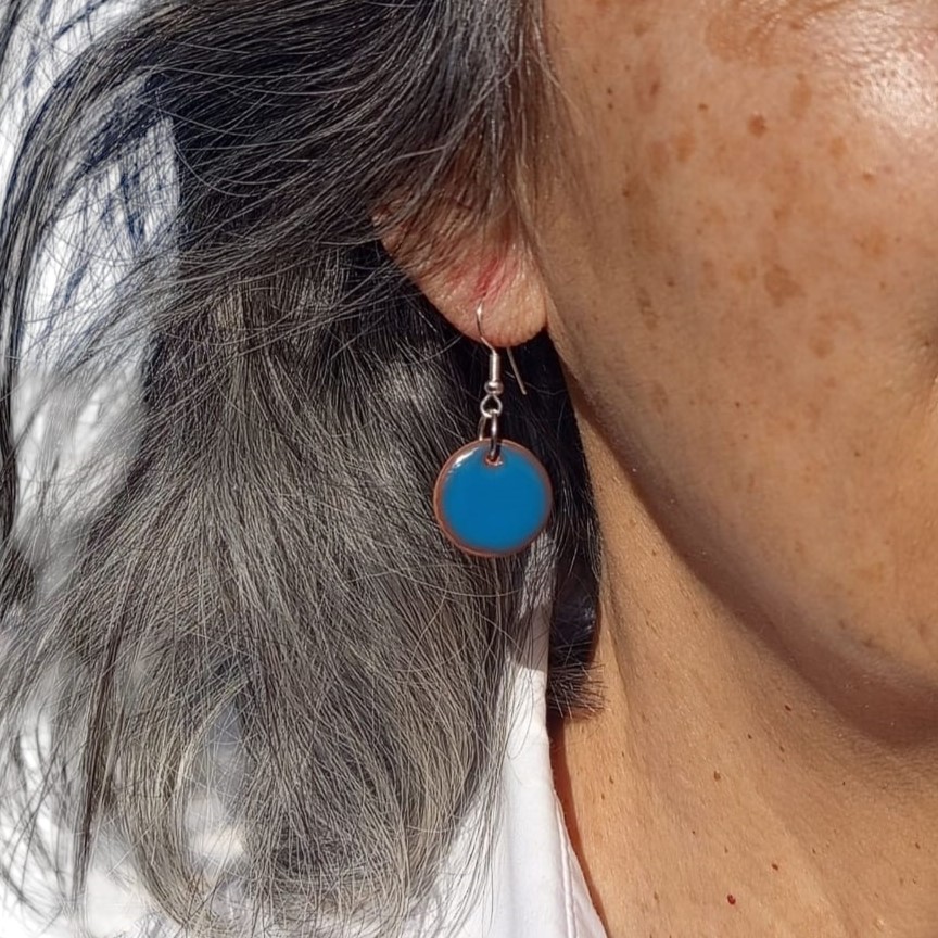 Pendientes pequeños redondos azules
